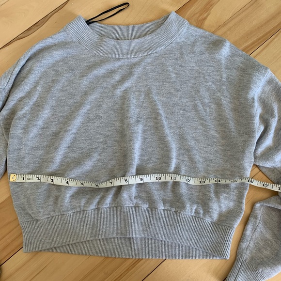H&M grey sweater top size S - Picture 5 of 6